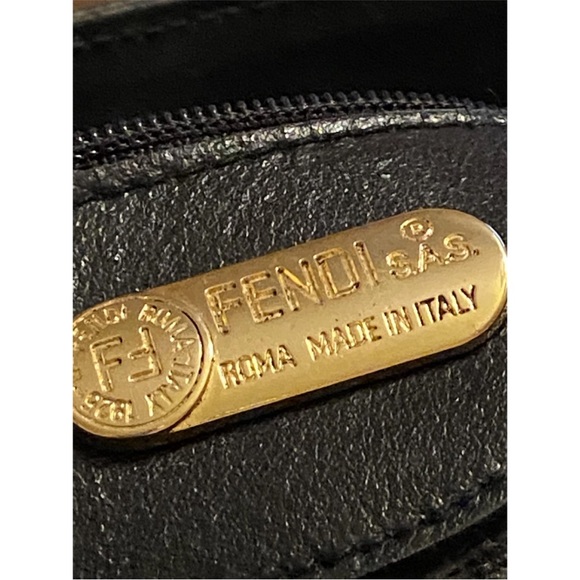 Fendi alligator tote - Picture 7 of 7